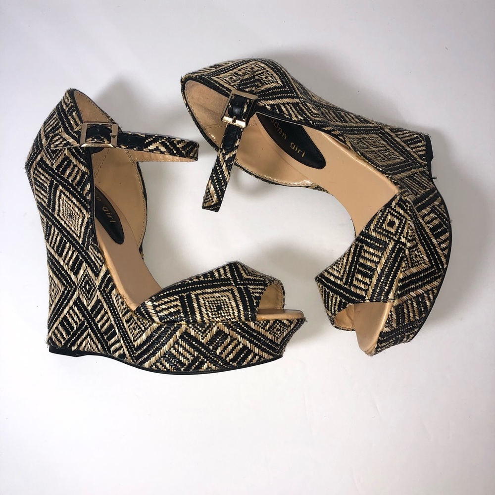 Madden Girl Aztec Wedge Sandel Heels